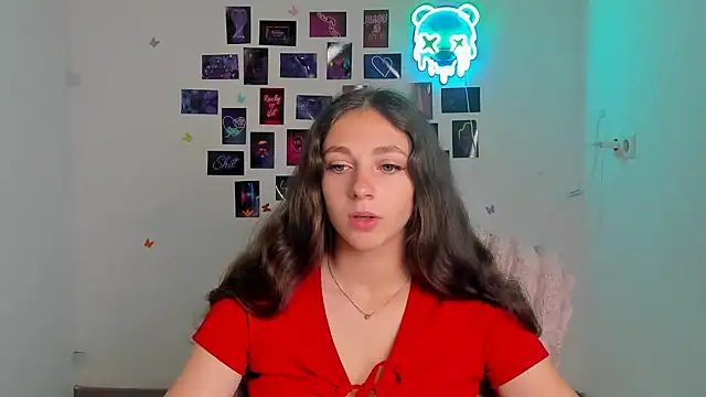 KissMeJulia online show from July 21, 5:43 am