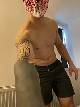 Snapshot of Deviltitan chatting on February 25, 10:25 am Deviltitan online show from February 25, 10:25 am