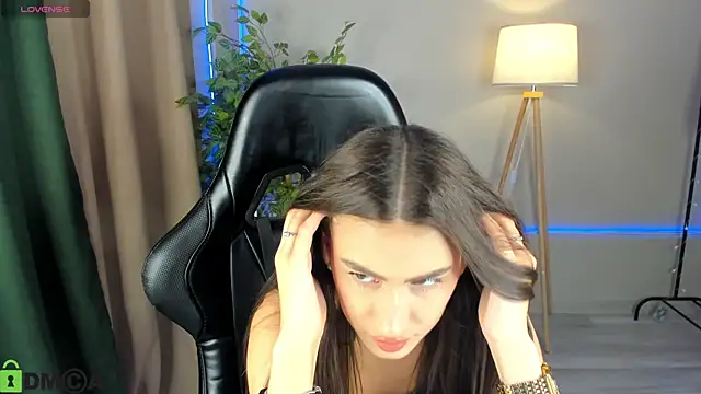 Adele Lanea online show from March 6, 8:11 am