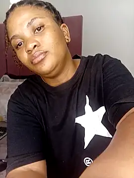 Snapshot of MsSexyAi chatting on February 27, 7:14 pm MsSexyAi online show from February 27, 7:14 pm