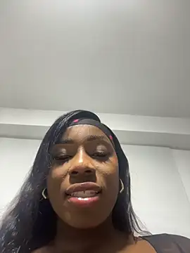 Snapshot of ZarahFerreira chatting on February 25, 10:30 pm ZarahFerreira online show from February 25, 10:30 pm