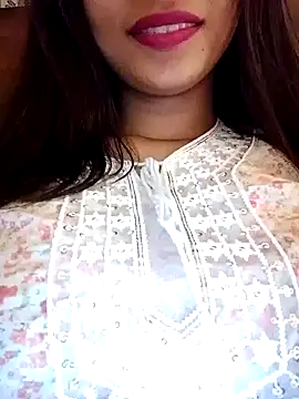 cute girl 29 online show from July 22, 5:05 pm