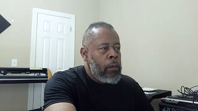 Cleozevo1961 online show from March 17, 4:54 pm