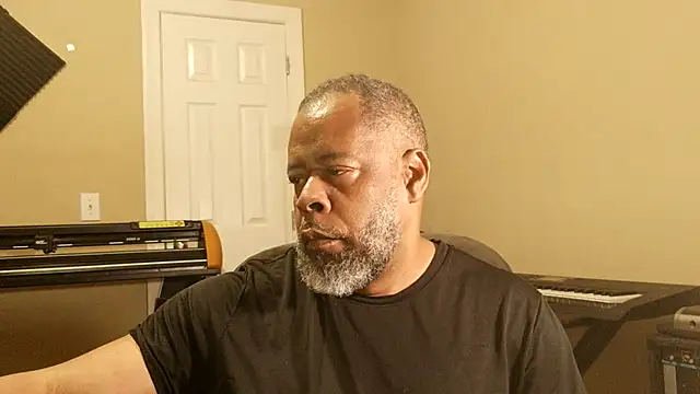 Cleozevo1961 online show from March 28, 10:59 am