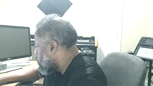 Cleozevo1961 online show from May 20, 11:27 am