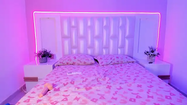 Snapshot of Liia_Collins chatting on February 28, 5:58 pm Liia Collins online show from February 28, 5:58 pm