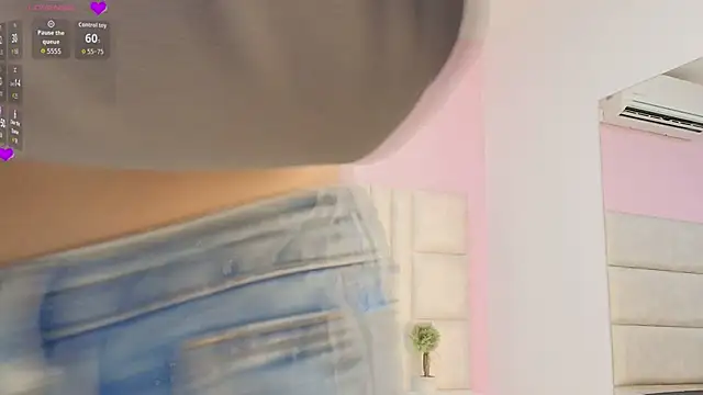 Liia Collins online show from May 26, 5:09 pm