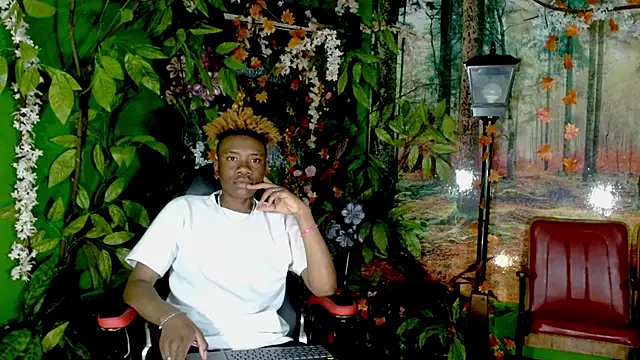 Snapshot of Darkiin_FTM chatting on February 28, 3:51 am Darkiin FTM online show from February 28, 3:51 am