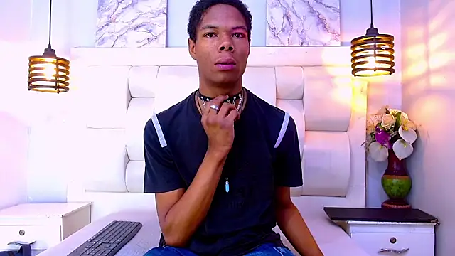 Santiago Ortiz  online show from March 25, 1:17 pm