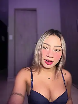 Dulce Sofi  online show from March 21, 8:01 pm