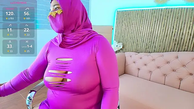 Snapshot of Nadia_Privee chatting on February 21, 9:16 pm Nadia Privee online show from February 21, 9:16 pm