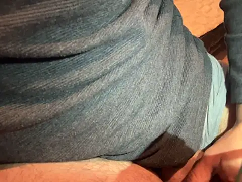 Snapshot of ozzyylove chatting on March 30, 6:20 pm ozzyylove online show from March 30, 6:20 pm