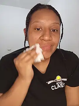 gigiblue89 online show from July 27, 7:37 am