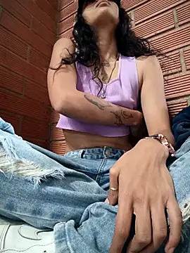 girl University online show from February 19, 4:47 pm