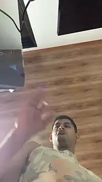 Snapshot of walterktm chatting on March 1, 3:41 am walterktm online show from March 1, 3:41 am