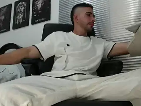 Kratoswolf online show from March 14, 6:35 pm