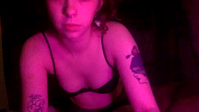 ivyxoxo online show from February 24, 7:39 am