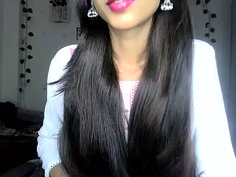 SIKSHA SINGH online show from May 28, 7:00 pm