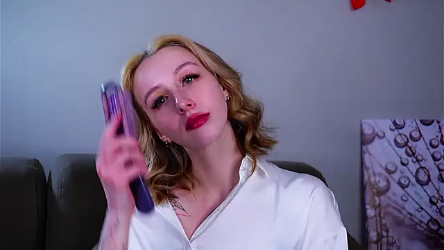 Snapshot of EugeniaEarl chatting on February 23, 12:02 pm EugeniaEarl online show from February 23, 12:02 pm