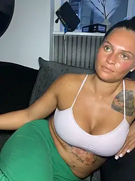 Destinylovex online show from May 19, 8:04 pm