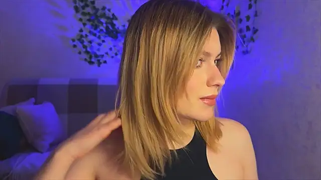 rinamandarina online show from February 20, 5:24 pm