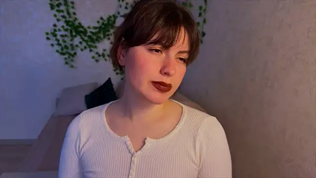 Snapshot of rinamandarina chatting on May 18, 4:46 pm rinamandarina online show from May 18, 4:46 pm