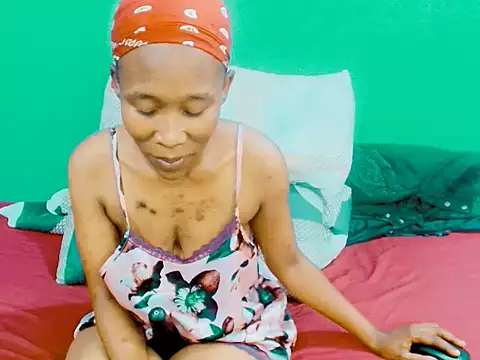 Snapshot of QueenYc chatting on February 23, 4:26 pm QueenYc online show from February 23, 4:26 pm