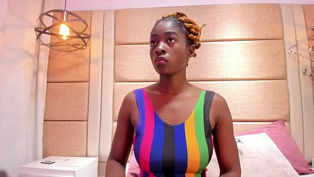 DulceOrtiz online show from February 27, 11:43 am