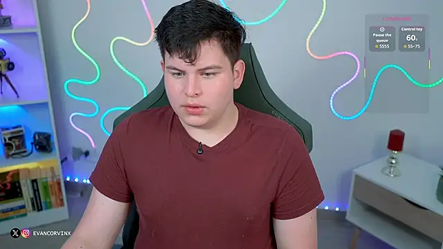 Snapshot of EvanCorvinx chatting on February 20, 2:06 pm EvanCorvinx online show from February 20, 2:06 pm