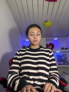 angell cooper8 online show from April 17, 12:19 pm