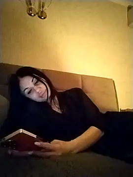 evavibe  online show from March 19, 7:40 pm