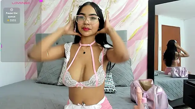 SamanthaStorm online show from March 18, 7:17 pm