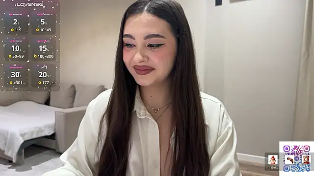 Snapshot of Sweet_BerryBabe chatting on June 23, 11:14 pm Sweet BerryBabe online show from June 23, 11:14 pm