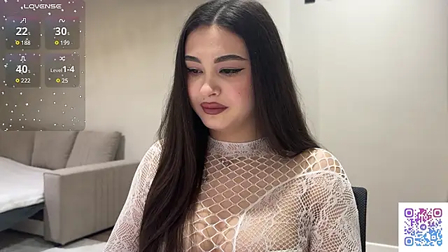 Snapshot of Sweet_BerryBabe chatting on July 3, 9:43 pm Sweet BerryBabe online show from July 3, 9:43 pm