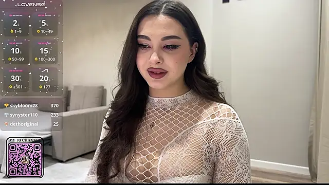 Snapshot of Sweet_BerryBabe chatting on July 16, 10:16 pm Sweet BerryBabe online show from July 16, 10:16 pm
