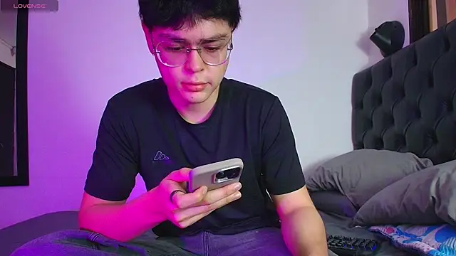 Jean Martiiinez online show from March 18, 10:02 pm