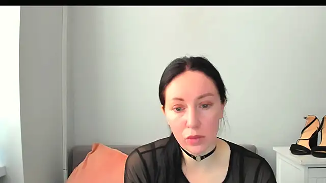 Snapshot of MiaFair chatting on February 27, 1:44 pm MiaFair online show from February 27, 1:44 pm