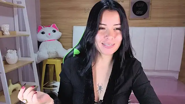 Snapshot of Kylia_a chatting on April 27, 7:56 pm Kylia a online show from April 27, 7:56 pm