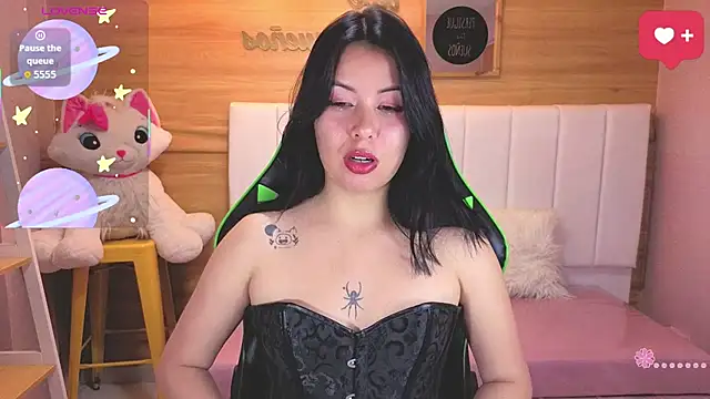 Snapshot of Kylia_a chatting on May 21, 8:16 pm Kylia a online show from May 21, 8:16 pm