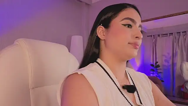 Snapshot of Stephany_Harlot chatting on March 1, 10:45 pm Stephany Harlot online show from March 1, 10:45 pm