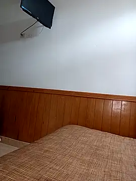 Rosyshadow online show from April 9, 7:19 pm