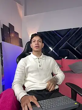 TonyPetrovjs online show from May 30, 7:05 am