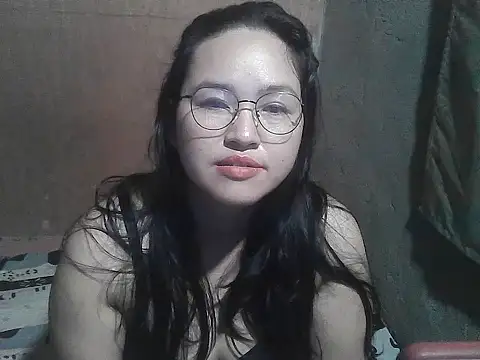 wildchinita00 online show from March 22, 9:29 pm