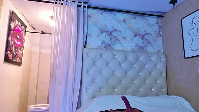 QueenSallyDesire online show from May 11, 2:06 am