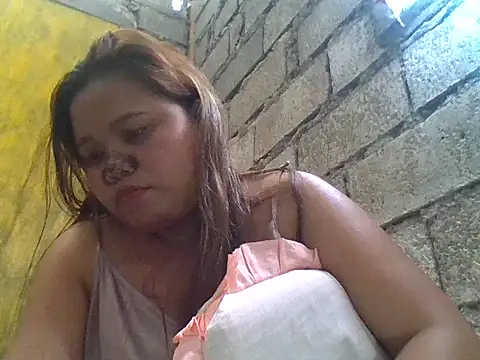 sweetlyn31 online show from August 4, 12:36 am
