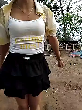 Snapshot of ngocbao11 chatting on March 2, 12:57 am ngocbao11 online show from March 2, 12:57 am