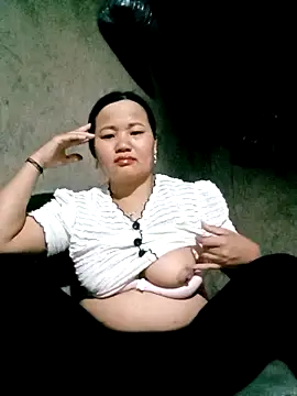 chubby0011 online show from April 4, 12:35 pm