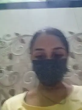 Vandana122 online show from May 15, 10:22 am