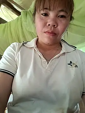 Snapshot of nide_xiaogou_x chatting on February 20, 8:05 am nide xiaogou x online show from February 20, 8:05 am