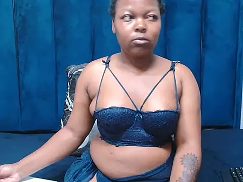 Snapshot of CrazeAss chatting on February 23, 4:04 pm CrazeAss online show from February 23, 4:04 pm